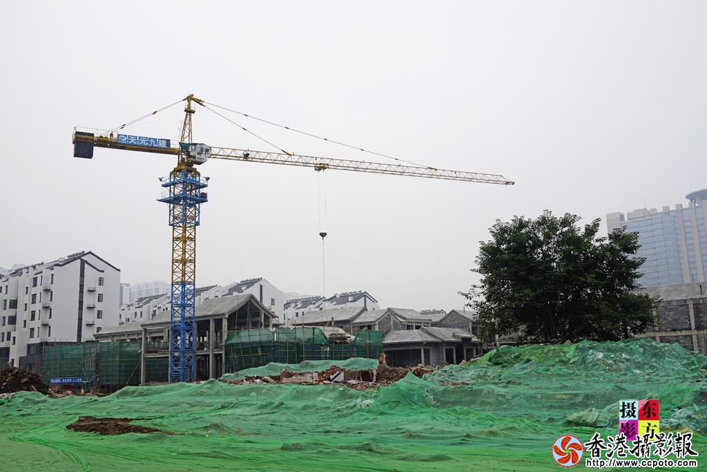 沂州路沿街商铺建设随拍5..jpg