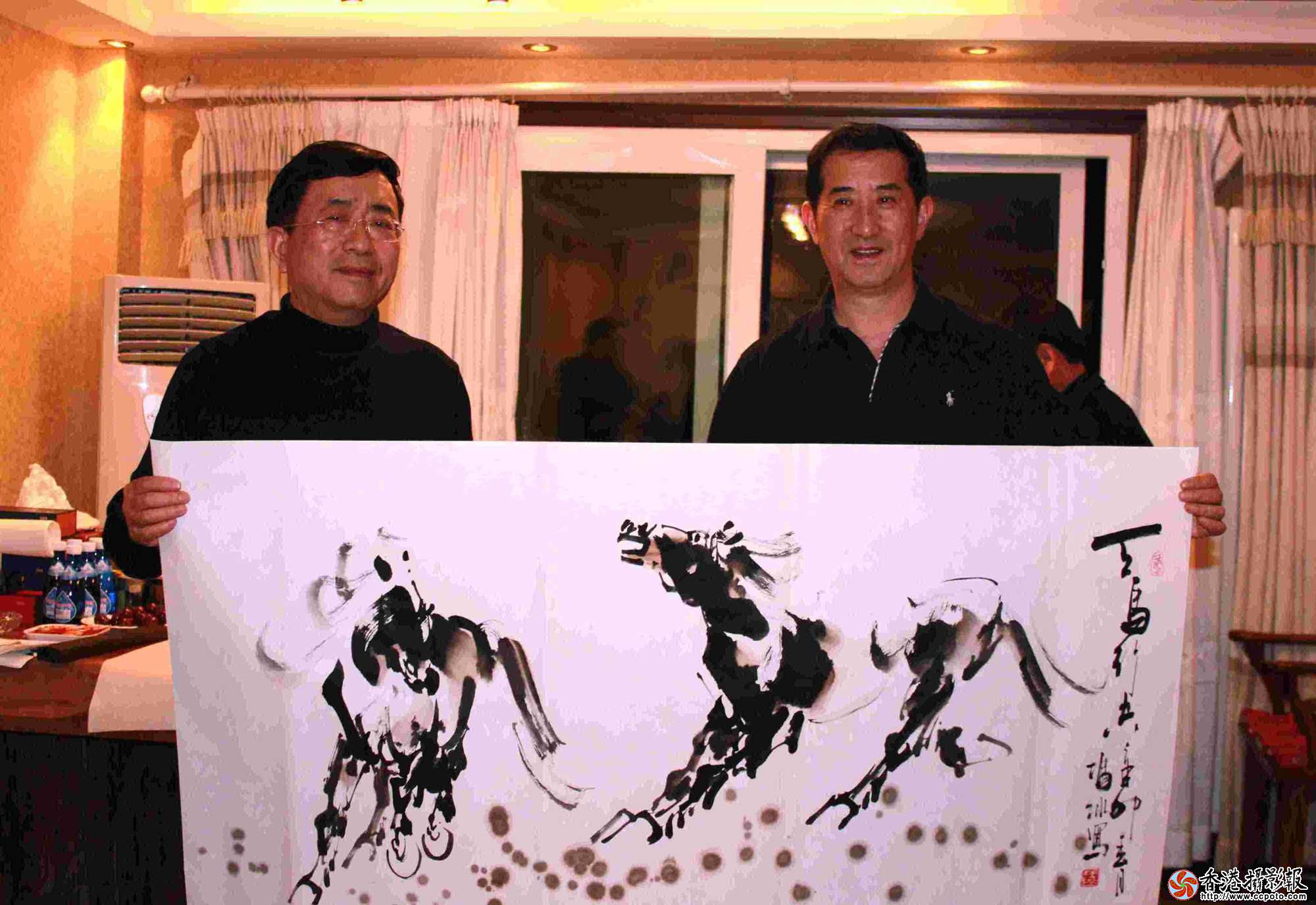 中国著名学者余秋雨这样评价冯老师的作品：形神兼备书画俱佳，是中国不可多得的人才！.jpg