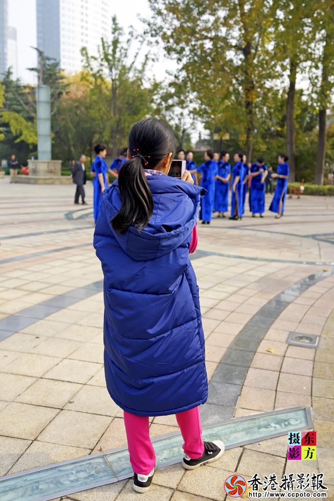 人民公园旗袍秀26..jpg