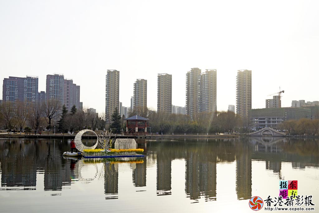 五洲湖畔灯光秀70..jpg