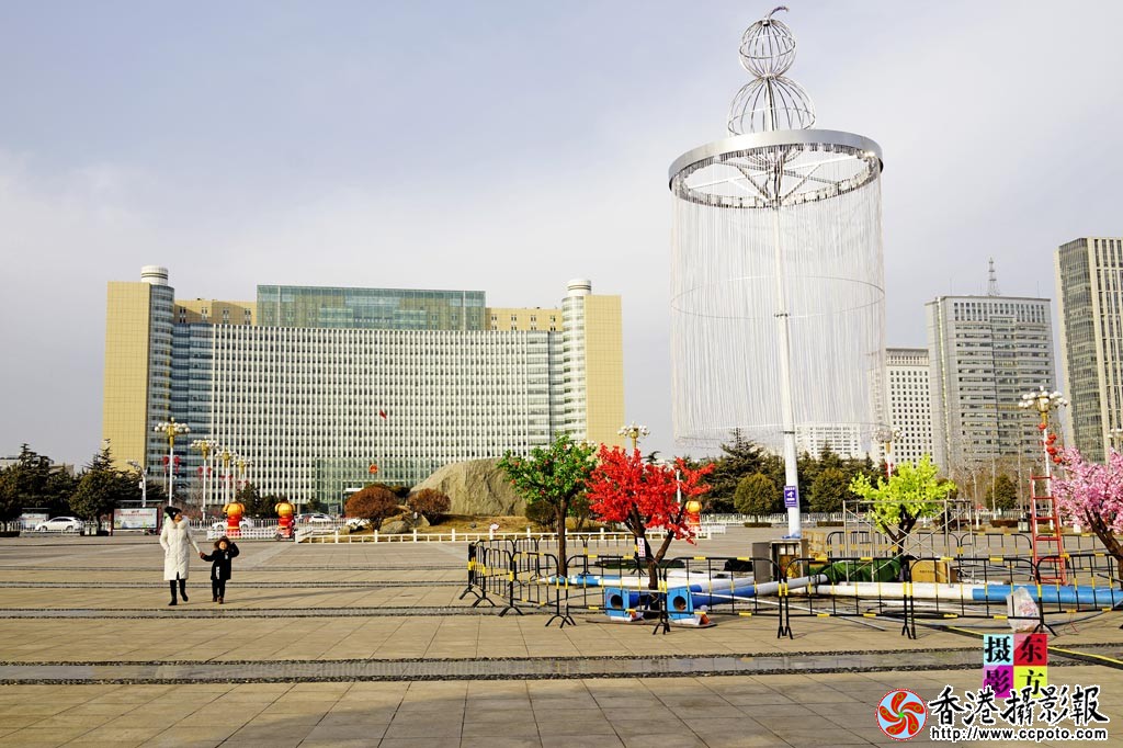 五洲湖畔灯光秀90..jpg