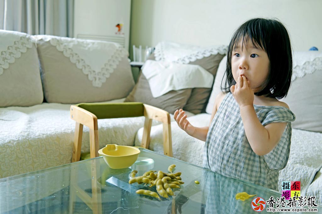 电视迷和小吃货16..jpg