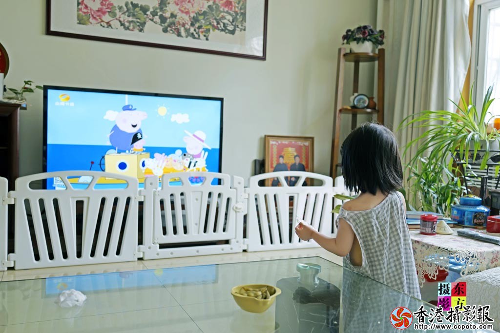 电视迷和小吃货20..jpg