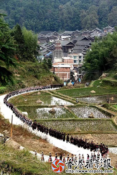 周弘《侗族祭祀活动》a.jpg
