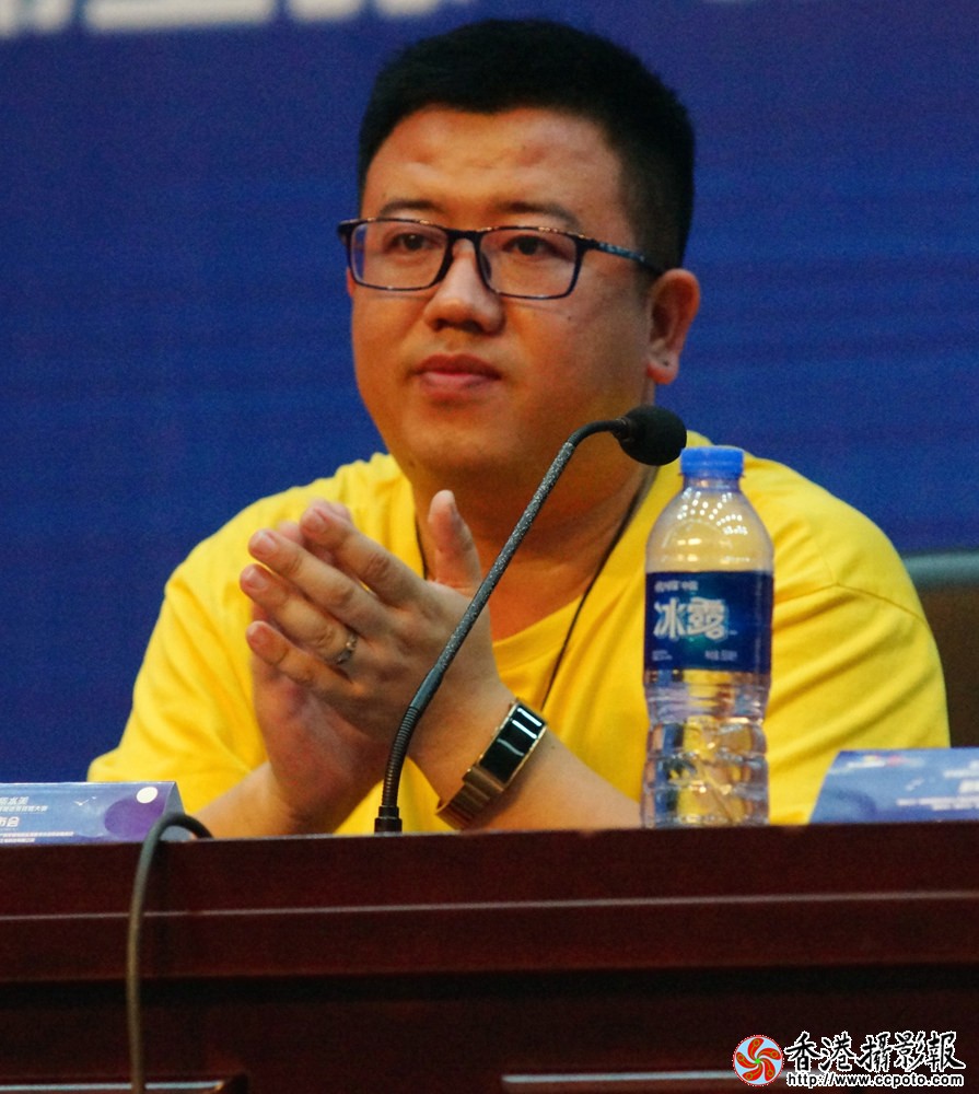 厦门澳汤维尔生物科技有限公司总经理陈雄平感恩母校.JPG