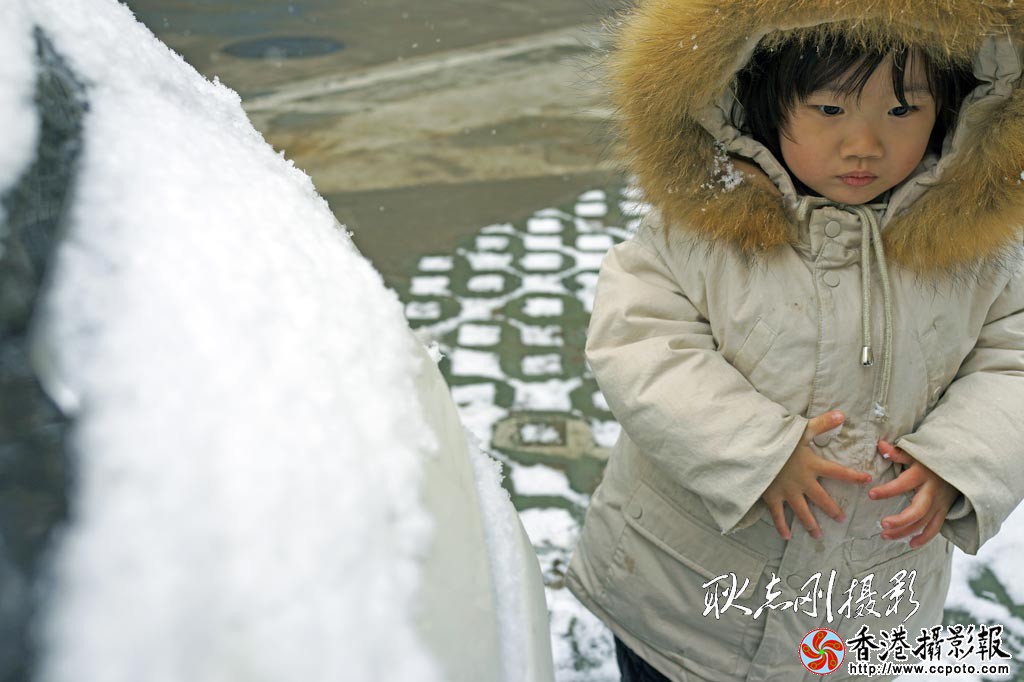 诗恩玩雪5..jpg