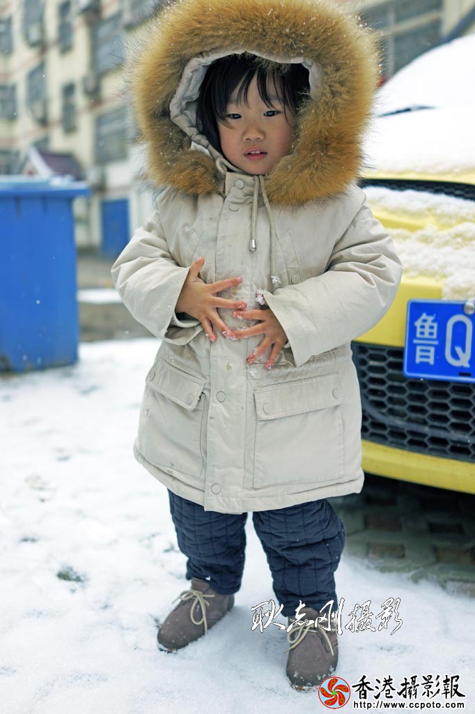 诗恩玩雪8..jpg