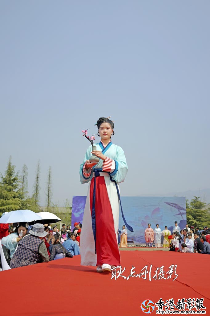 蒙山汉服走秀19..jpg