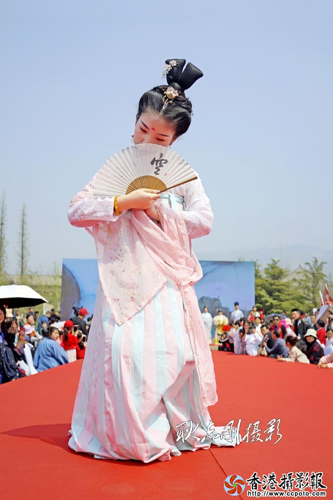蒙山汉服走秀24..jpg
