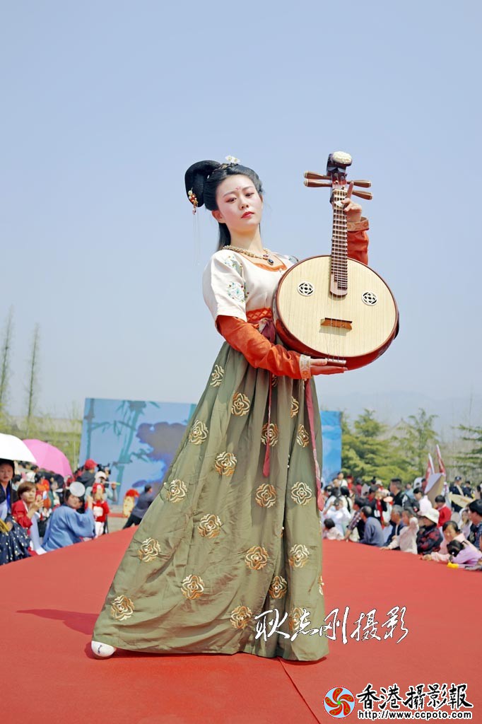 蒙山汉服走秀27..jpg