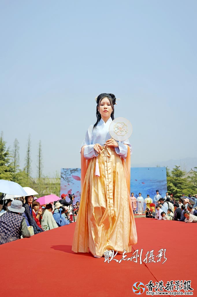 蒙山汉服走秀33..jpg