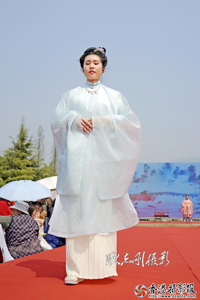 蒙山汉服走秀35..jpg