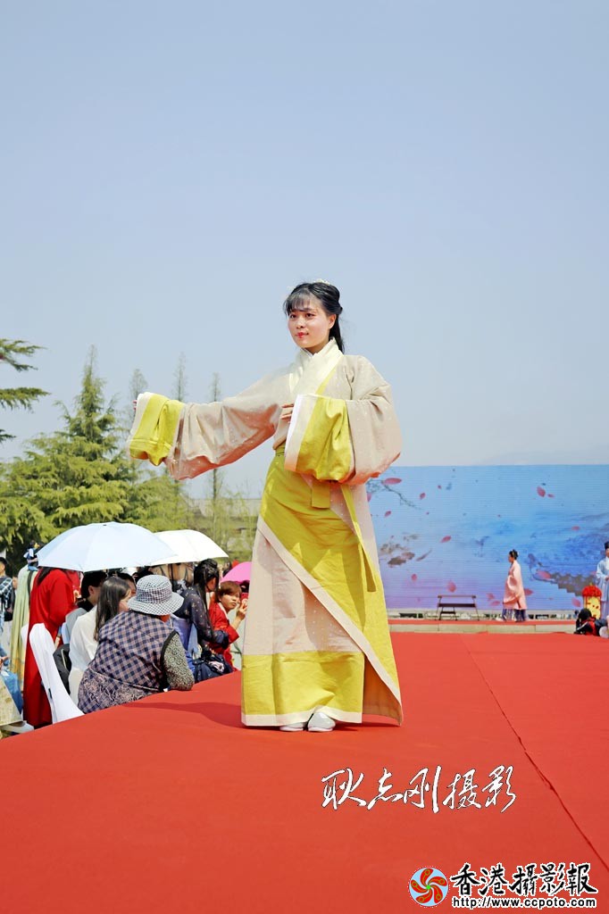 蒙山汉服走秀38..jpg