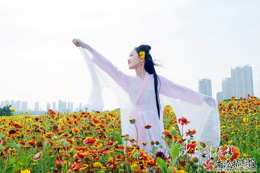 三和桥畔花仙子-20..jpg