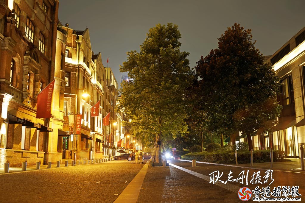 沿南京路去外滩-19..jpg