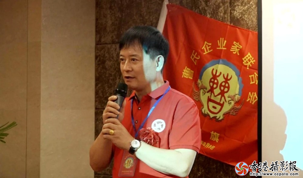韩国《新华报》社长、韩国共同民主党中央多文化委员会副委员长曹明权宗亲在致辞.jpg