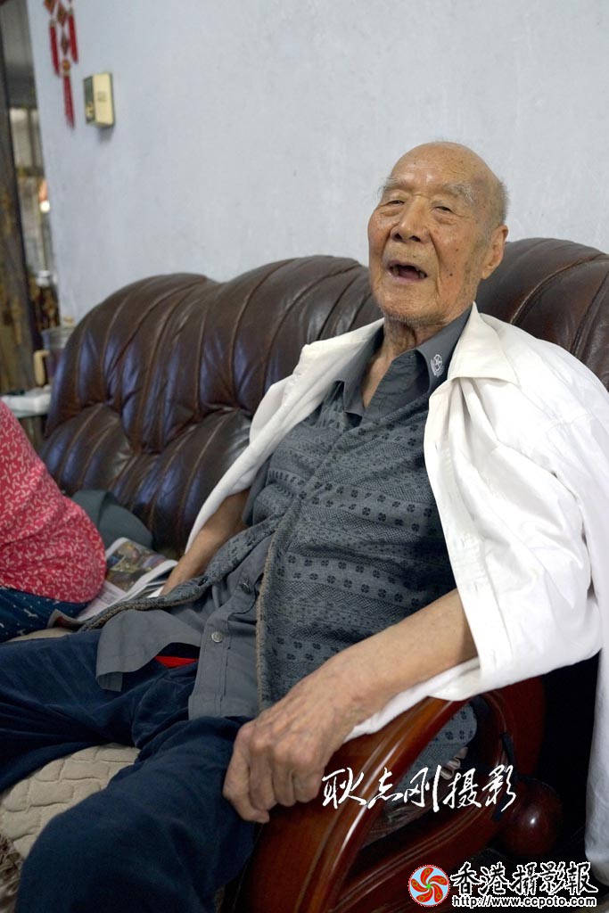 走访慰问临沂军分区干休所老退伍军人李群-6..jpg